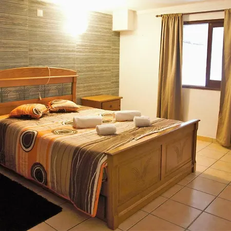 Apartamento Apartamento Aqua-mar. A 200 Mts Da Praia Do Peneco