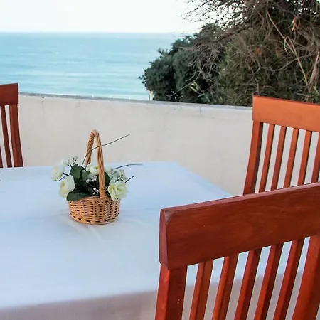 Apartamento Aqua-mar. A 200 Mts Da Praia Do Peneco 알부페이라